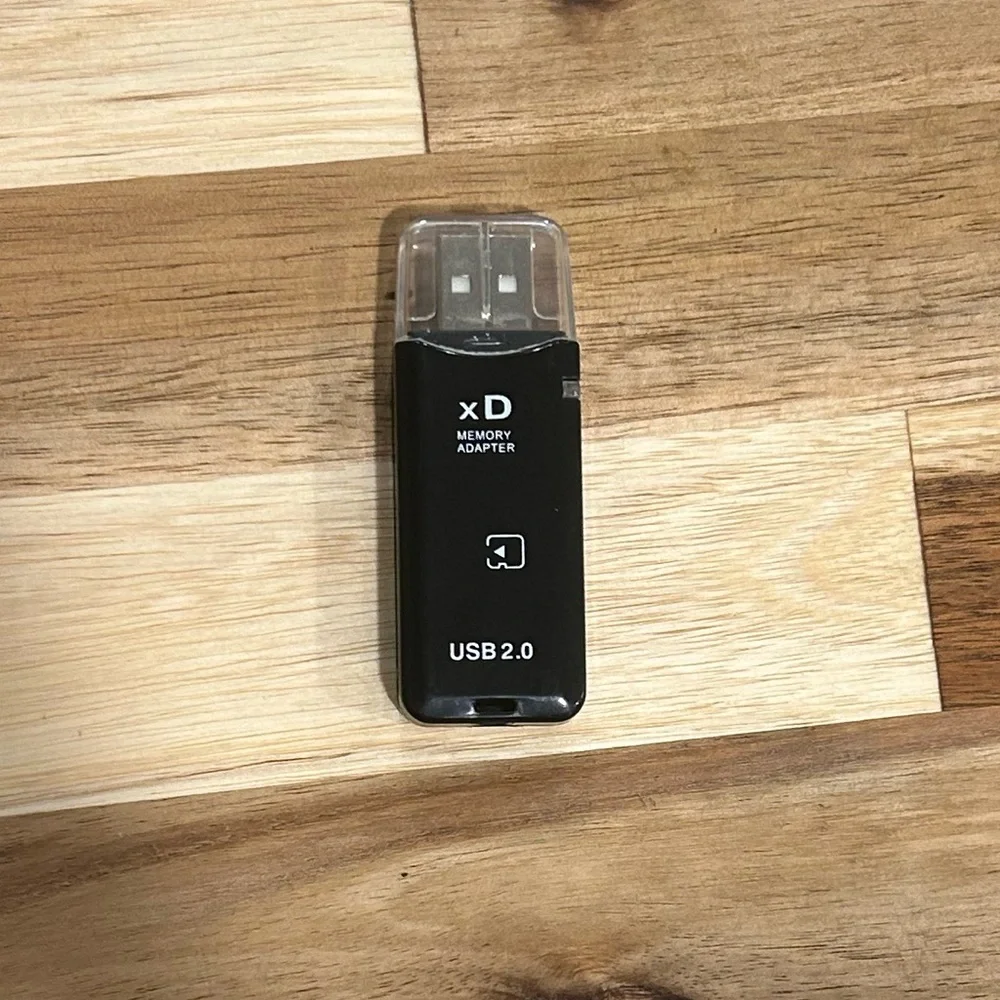 eTECH Black USB 2.0 XD Card Reader